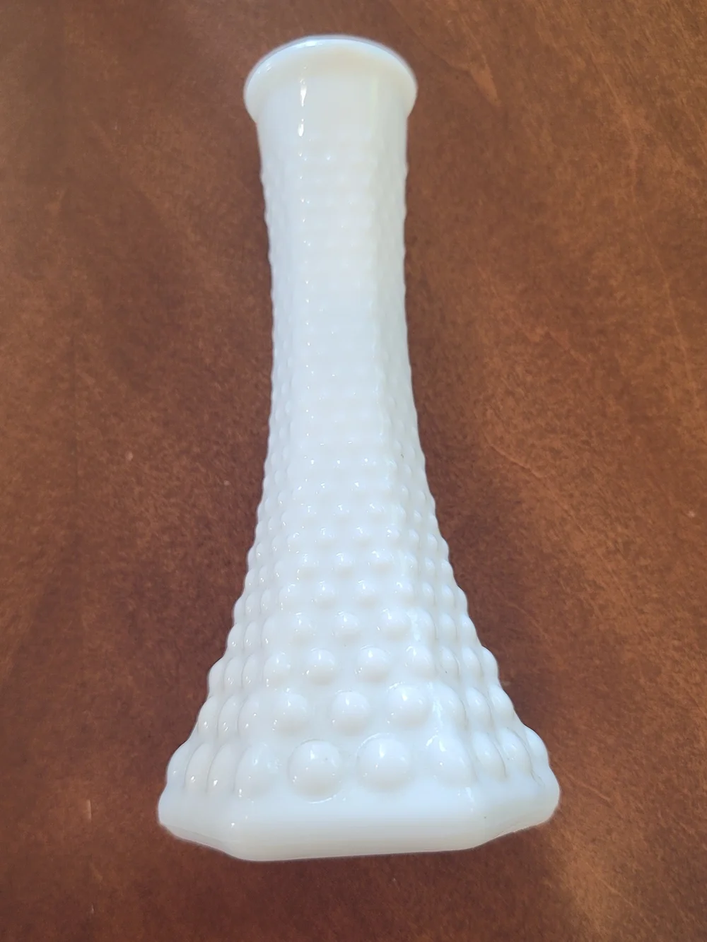 MCM EO BRODY Milk Glass Hobnail Bud Vase Model 175 Tiny Flaw 6 Inches